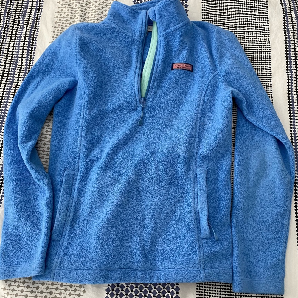 Women’s size xxs vineyard vines fleece